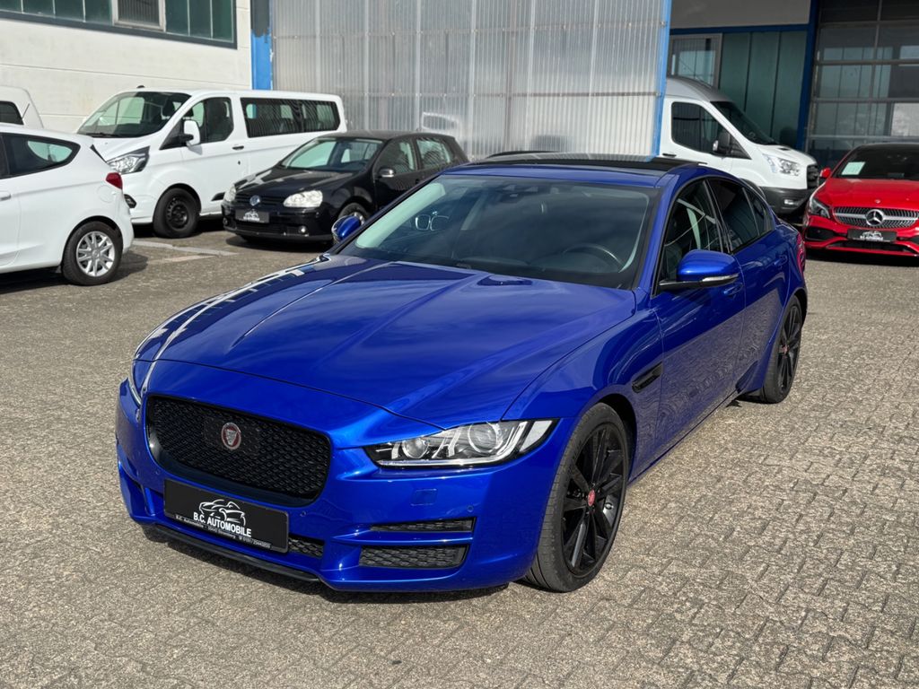 Bild des Angebotes Jaguar XE Portfolio*Autom*Leder*Navi*Kamera*ACC*SHZ*AHK