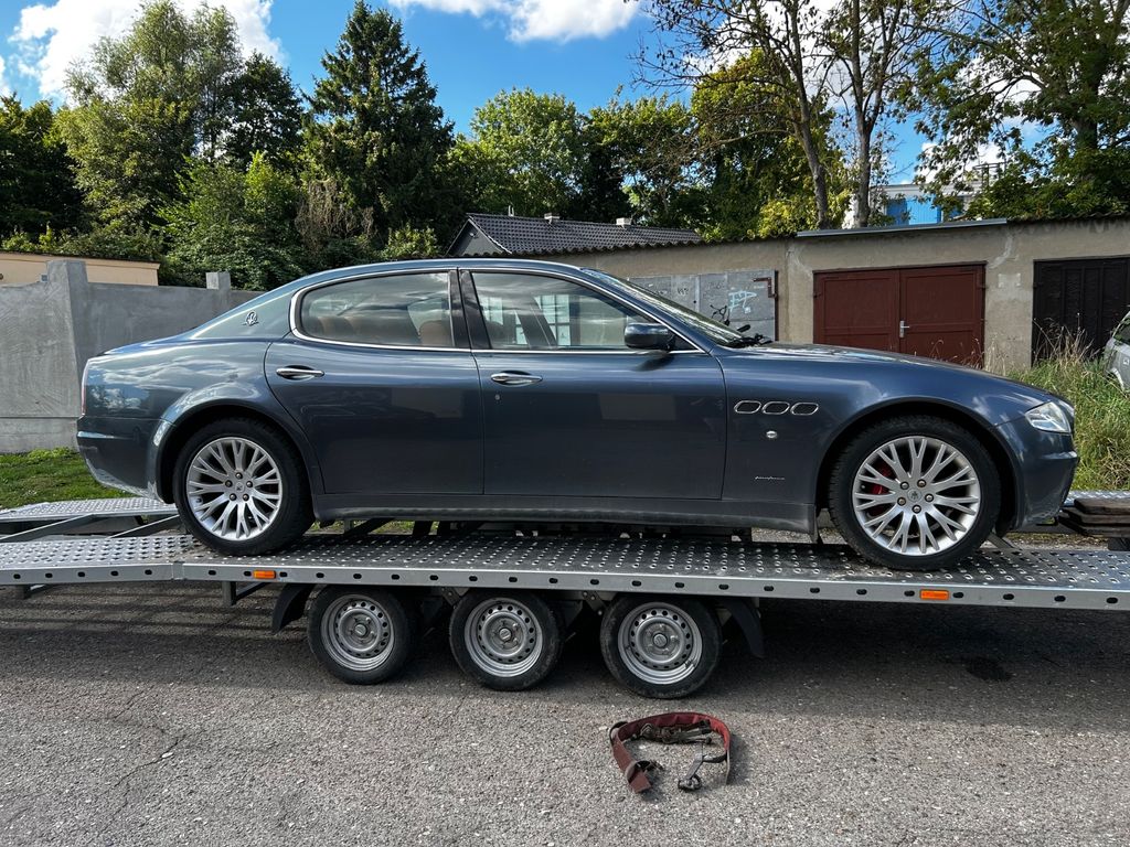 Maserati Quattroporte 4.2 V8 DuoSelect - Bose / TÜV 2027