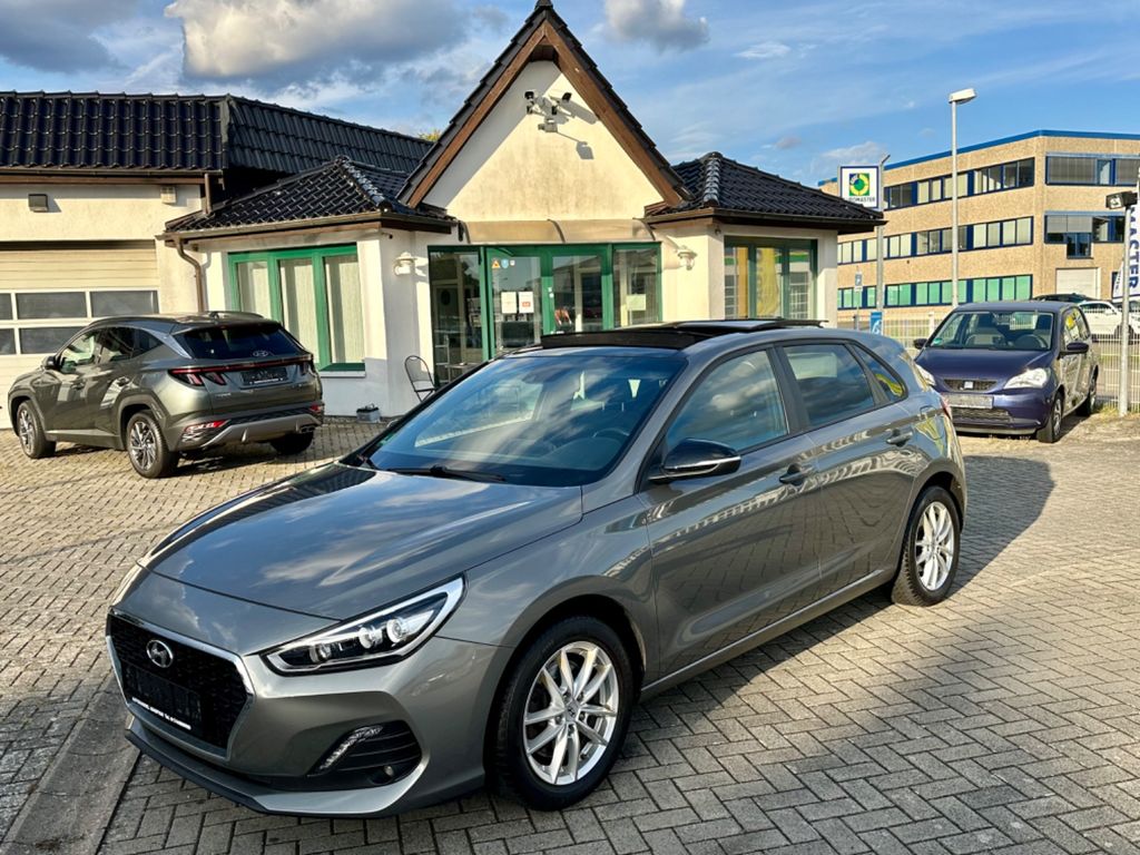Bild des Angebotes Hyundai i30 Passion +