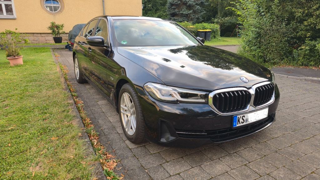 Bild des Angebotes BMW 545e xDrive - Aktivlenkung,  HK, ACC