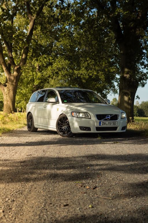 Bild des Angebotes Volvo V50 D2 1.6