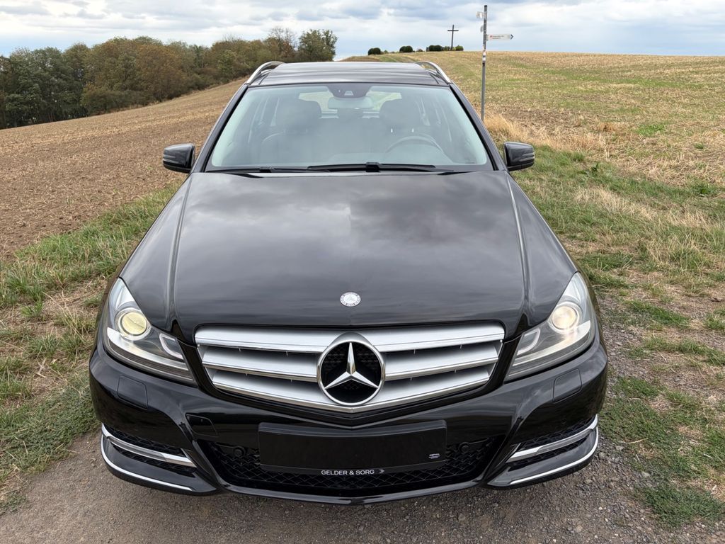 Bild des Angebotes Mercedes-Benz C 300 CDI 4MATIC AVANTGARDE Harman/WKR/Pano