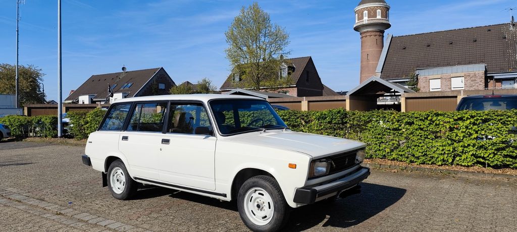 Bild des Angebotes Lada 2104