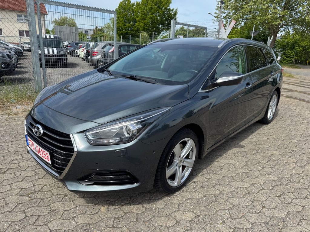 Bild des Angebotes Hyundai i40 cw blue Premium*Bi-Xenon*Leder*Navi*Kamera*