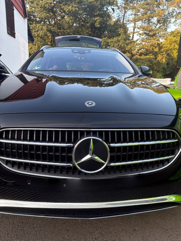 Bild des Angebotes Mercedes-Benz E 300 de 4 Matic (213.211)