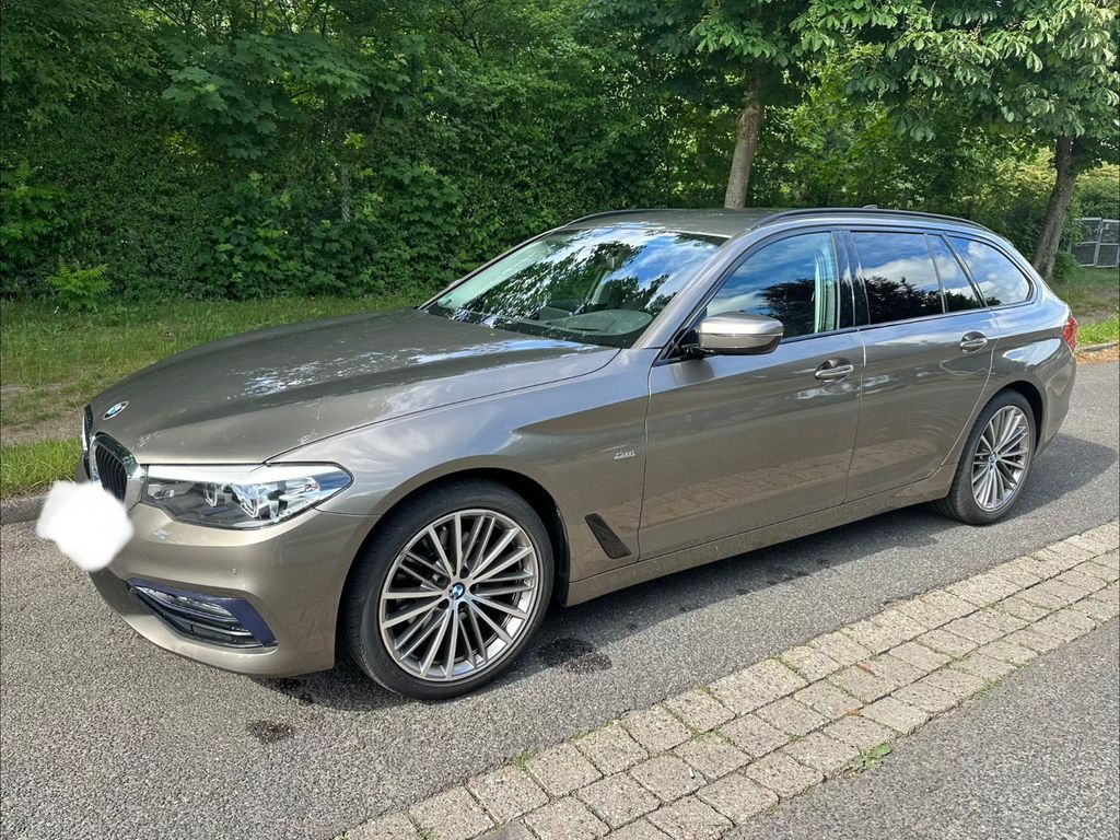 Bild des Angebotes BMW 520d Touring SportLine Kombi*HeadUp*Sitzheizung