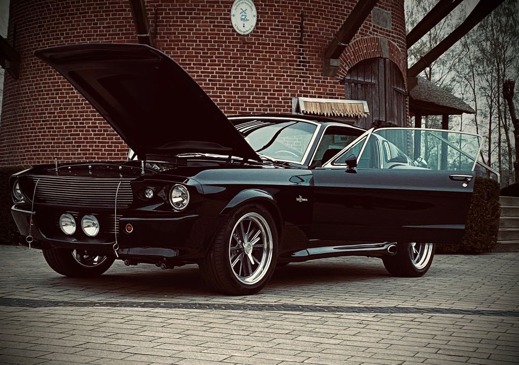 Ford Mustang GT500 Eleanor Restomod