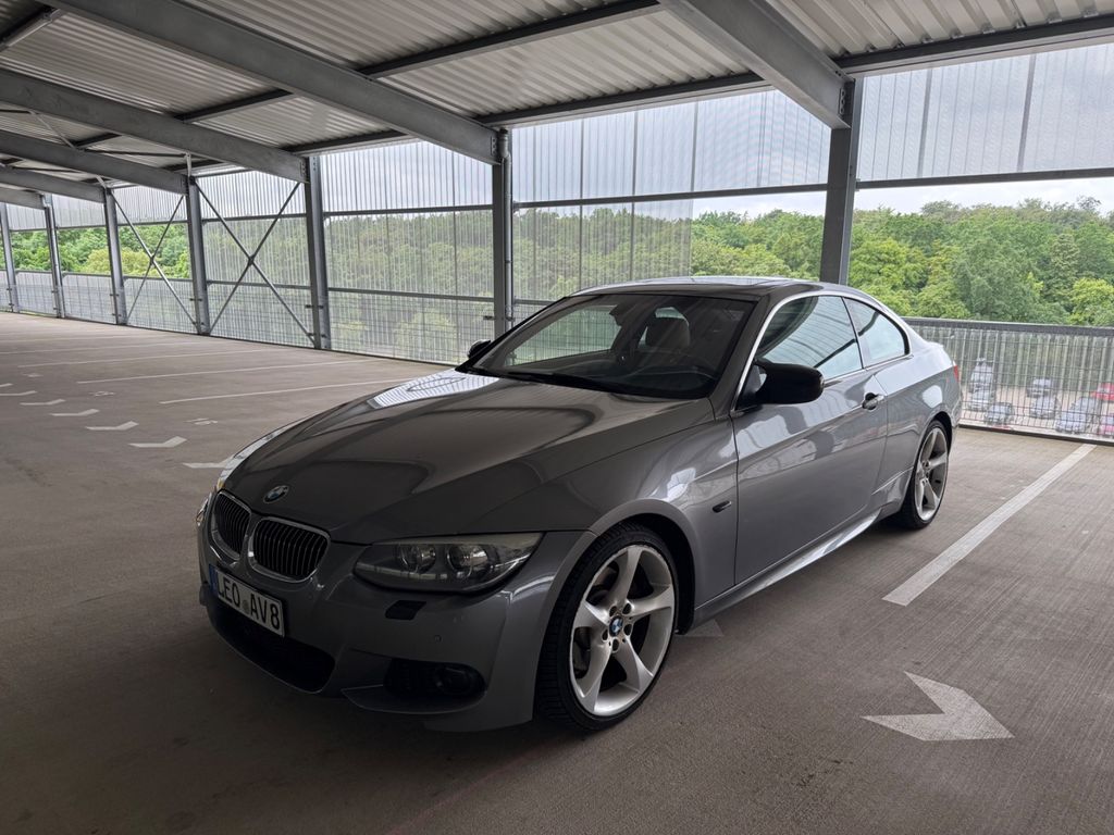 Bild des Angebotes BMW 325i Coupé -