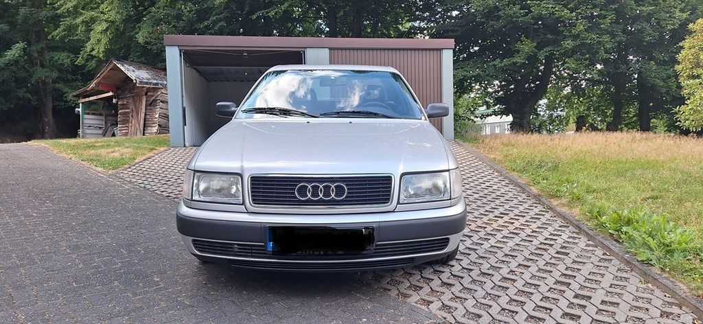 Bild des Angebotes Audi 100 Oldtimer Baujahr 1991 mit H-Kennzeichen