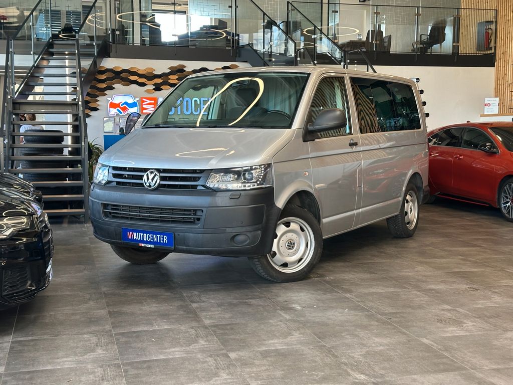 Bild des Angebotes Volkswagen T5 *CAMPER*KÜCHE*BETT(aufklappbar)*ESSTISCH*AHK*