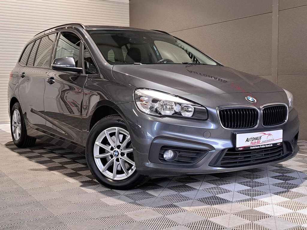 Bild des Angebotes BMW 218 i Advantage°Shzg°PDC°Navi°BT°elekt.FH°Klima