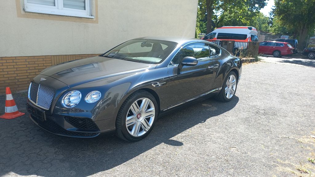 Bentley Continental GT 4.0 V8 4WD,Mulliner,Naim,Key-Less