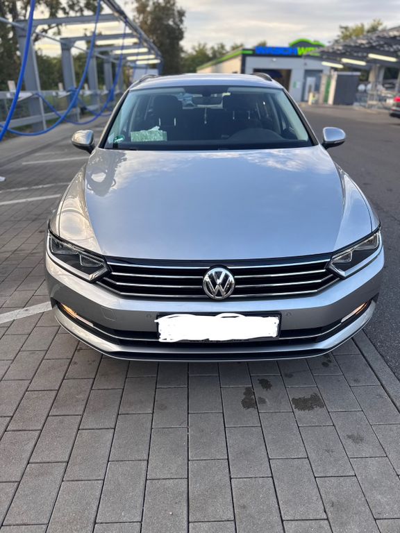 Bild des Angebotes Volkswagen Passat 2.0 TDI SCR 110kW DSG 4M Highl. Varia...
