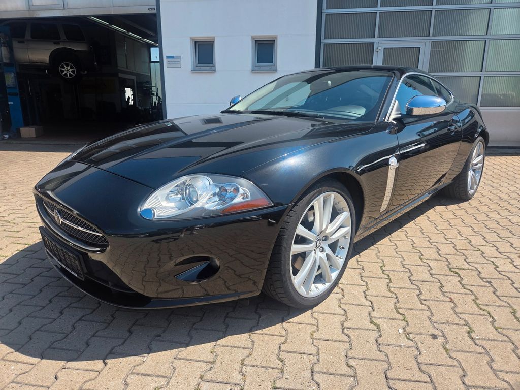 Bild des Angebotes Jaguar XK Coupe 4.2 *1.HD* Garantie, deutscher Wagen