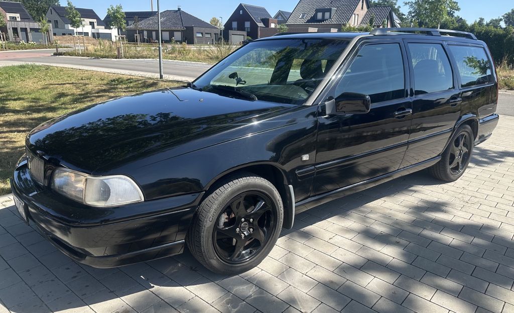 Volvo V70 2.4; 5-Zylinder