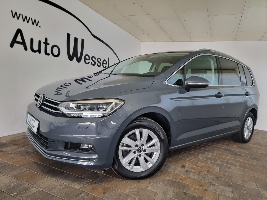 Bild des Angebotes Volkswagen Touran Highline BMT LED ACC Nav Panorama 7-Sitze