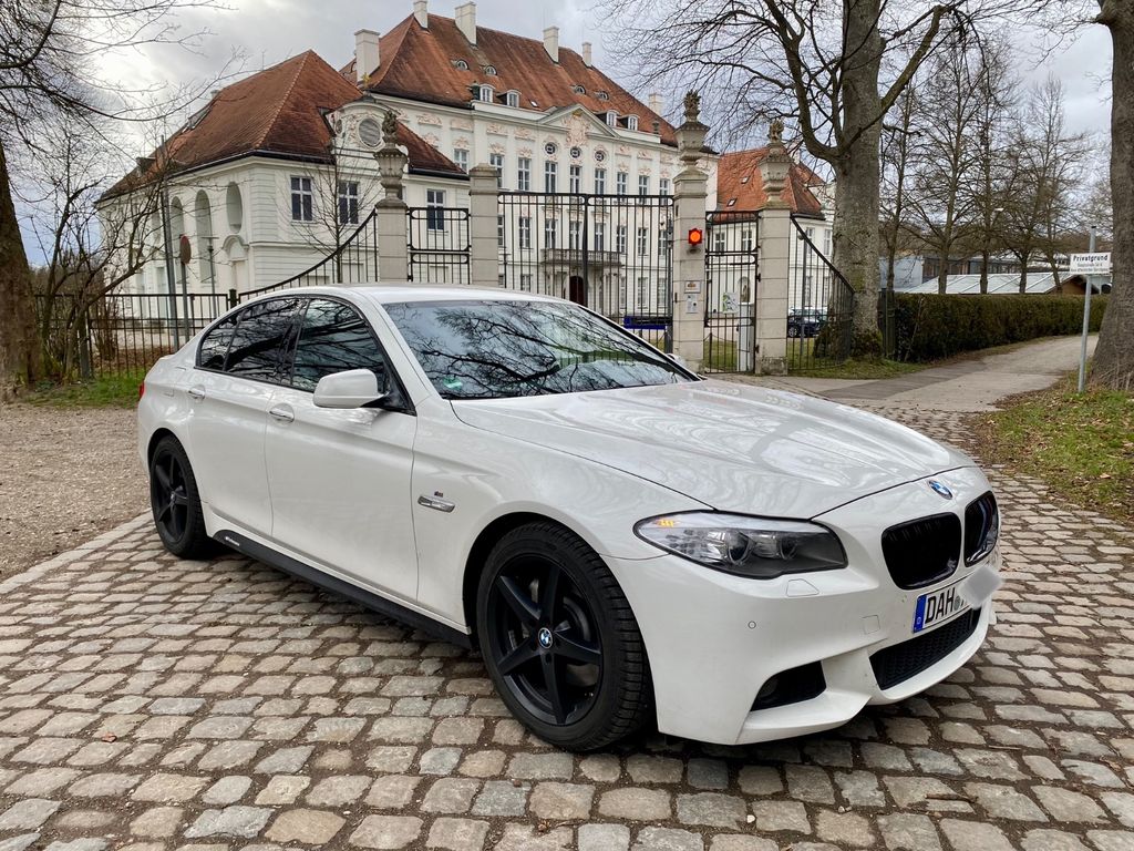 Bild des Angebotes BMW 525d *6 Zylinder 3.0d*M-Paket*19 Zoll*Carplay*T