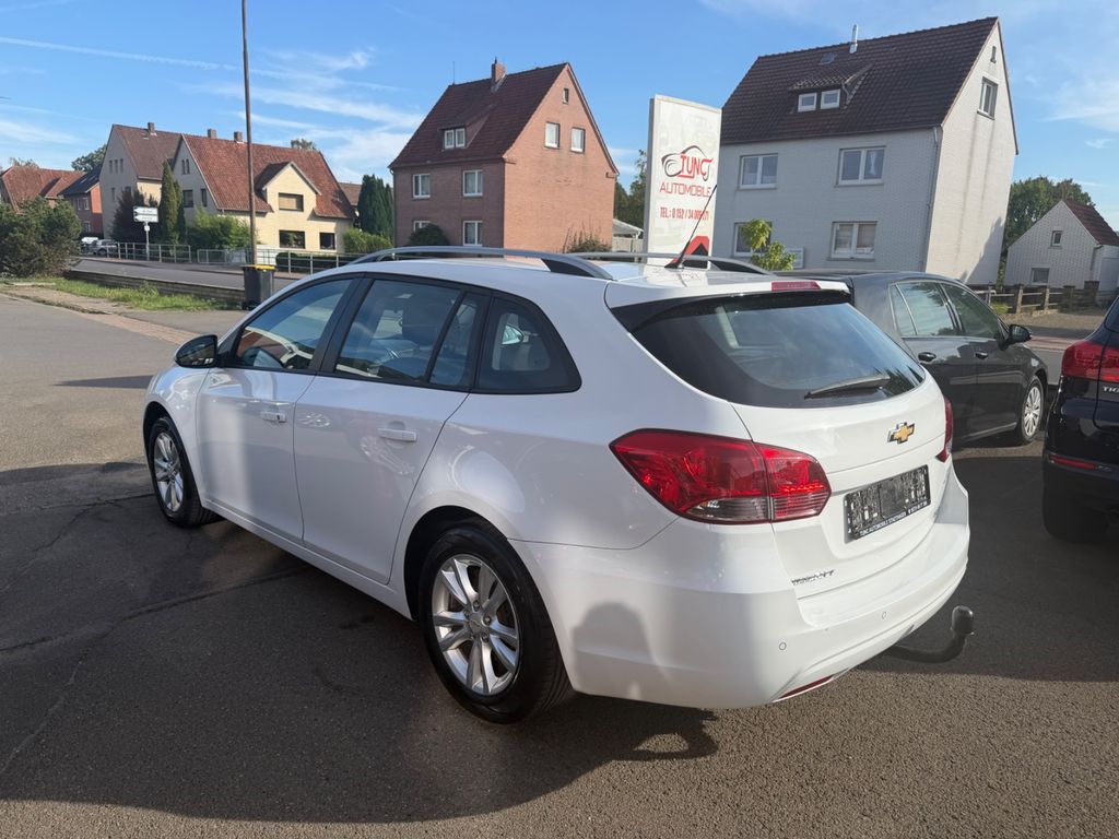 Bild des Angebotes Chevrolet Cruze 1.8 LTZ/AHK/1.Hand/TÜV NEU/Garantie