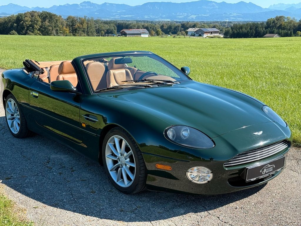 Bild des Angebotes Aston Martin DB7 Vantage Volante V12 in British Racing Green