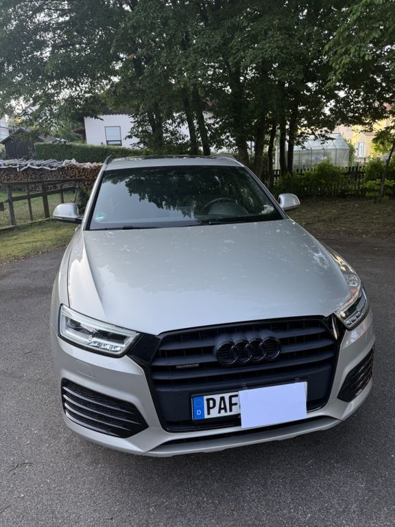 Bild des Angebotes Audi Q3 2.0 TFSI quattro/S-tronic/Cuvéesilber