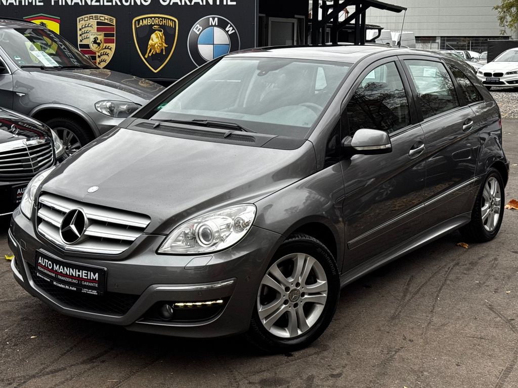 Bild des Angebotes Mercedes-Benz B200 Special Edition AUTOMATIK 2.0 BENZIN*PANO