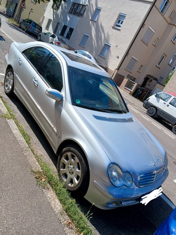 Bild des Angebotes Mercedes-Benz 240