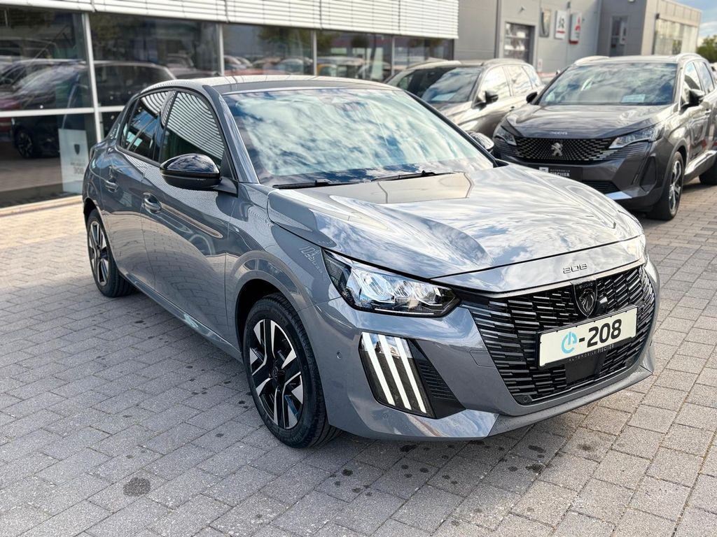 Peugeot 208 e-Allure 136