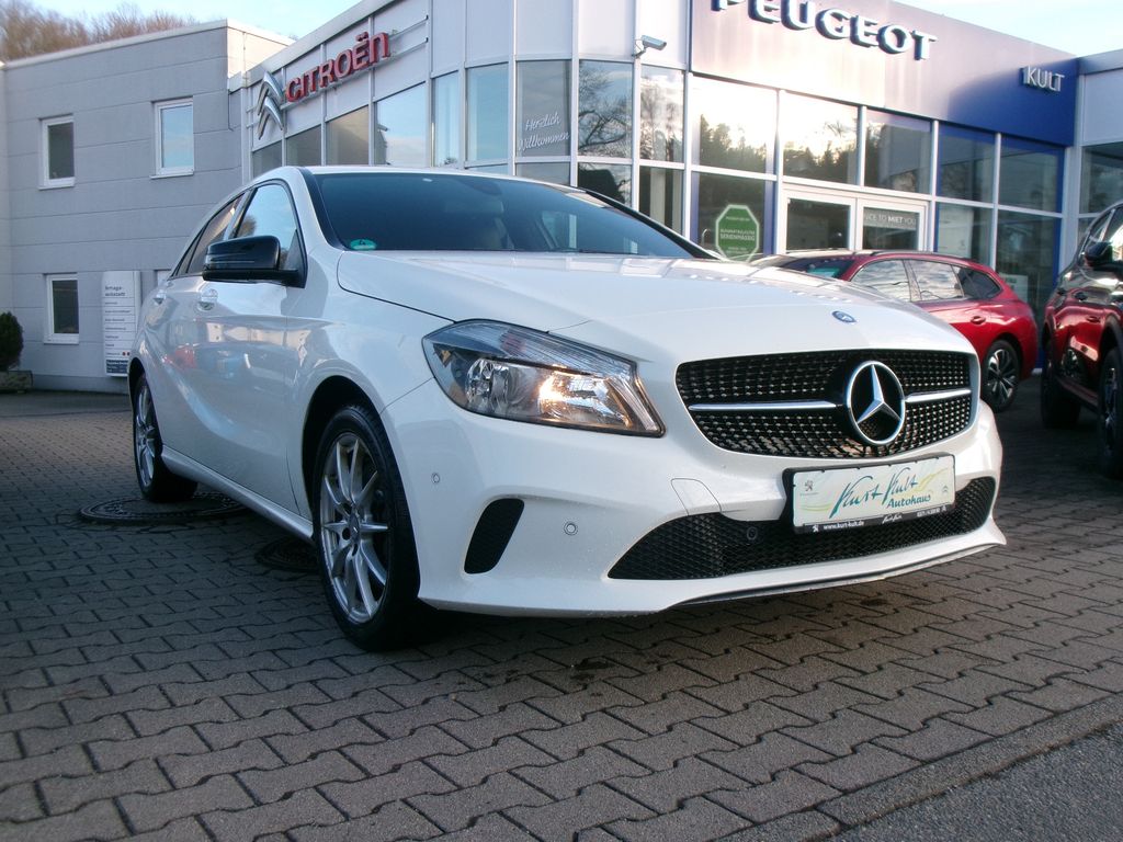 Bild des Angebotes Mercedes-Benz A 250 4MATIC Urban 7G-DCT*Sitzheiz.*Navi*