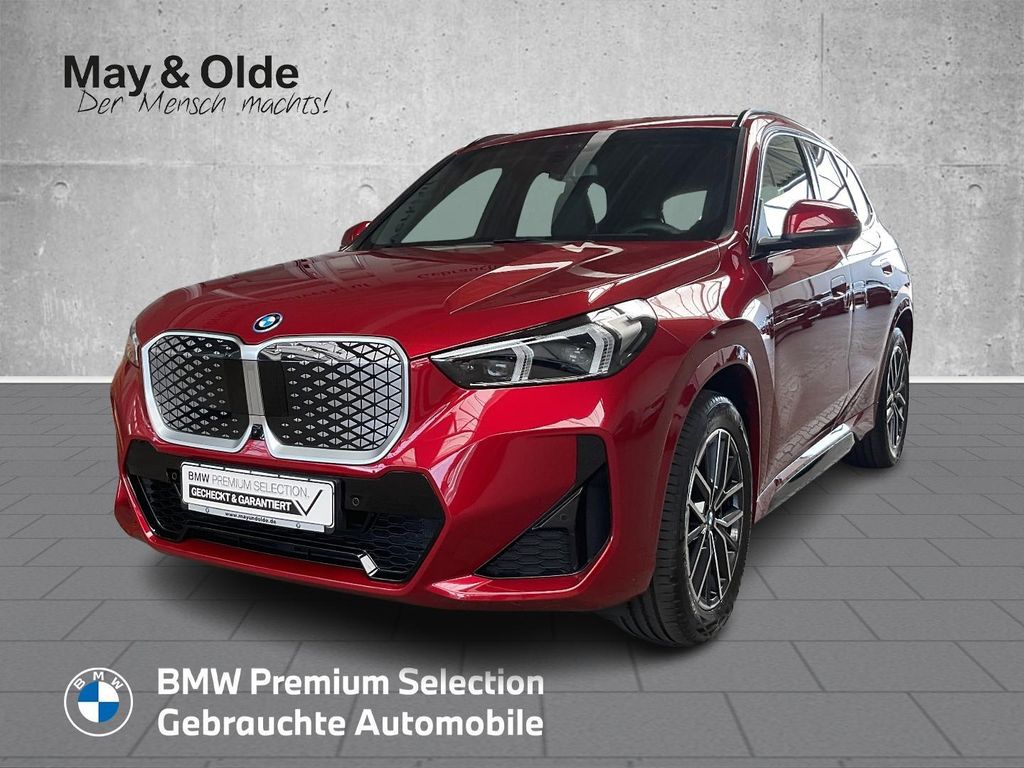 Bild des Angebotes BMW iX1 xDrive30 M Sportpaket HUD AHK Navi Digi-CP M