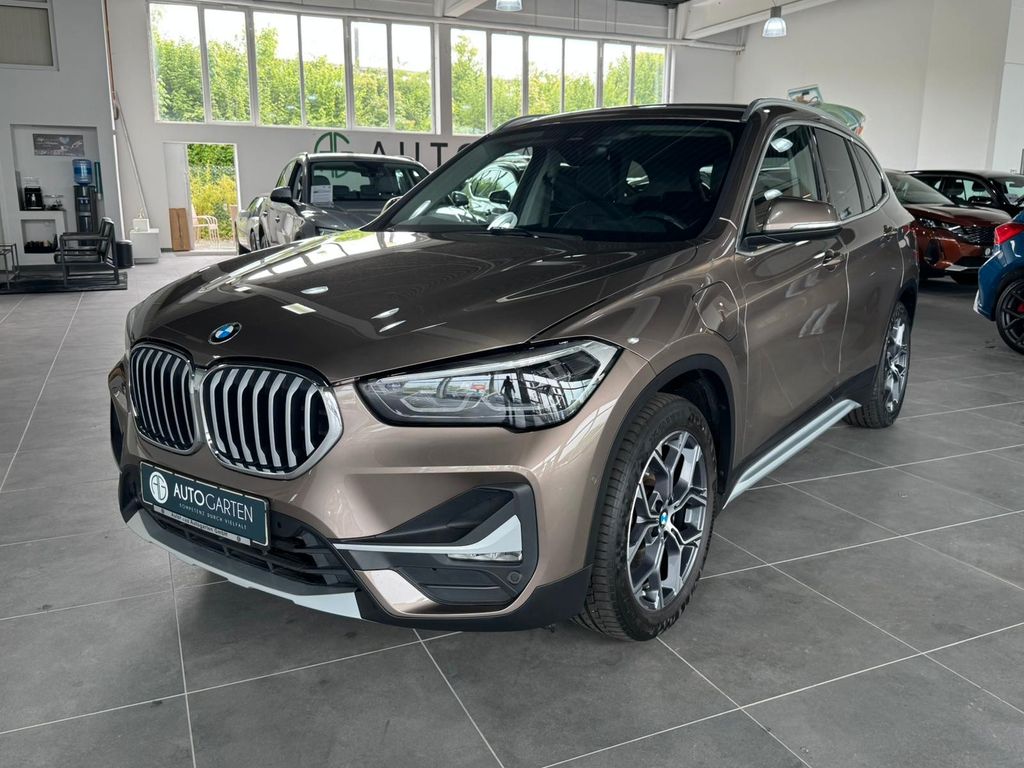 Bild des Angebotes BMW X1 xDrive 25 e xLine*Leder*Navi&Kamera*LED