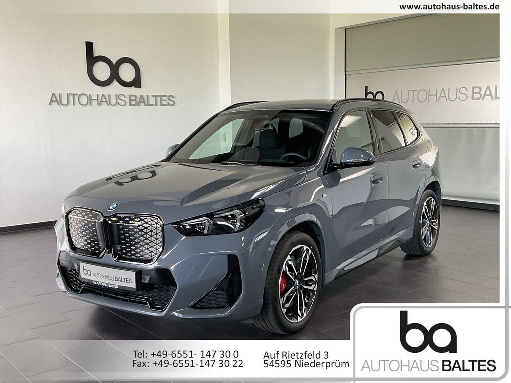 Bild des Angebotes BMW iX1 eDrive20 M Sport Pro 19"/LCProf/HuD/Park/ACC