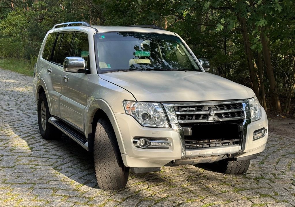 Bild des Angebotes Mitsubishi Pajero 3,2 DI-D 4WD Automatik