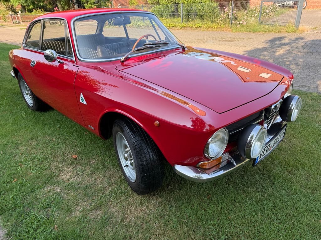 Bild des Angebotes Alfa Romeo GT 1300