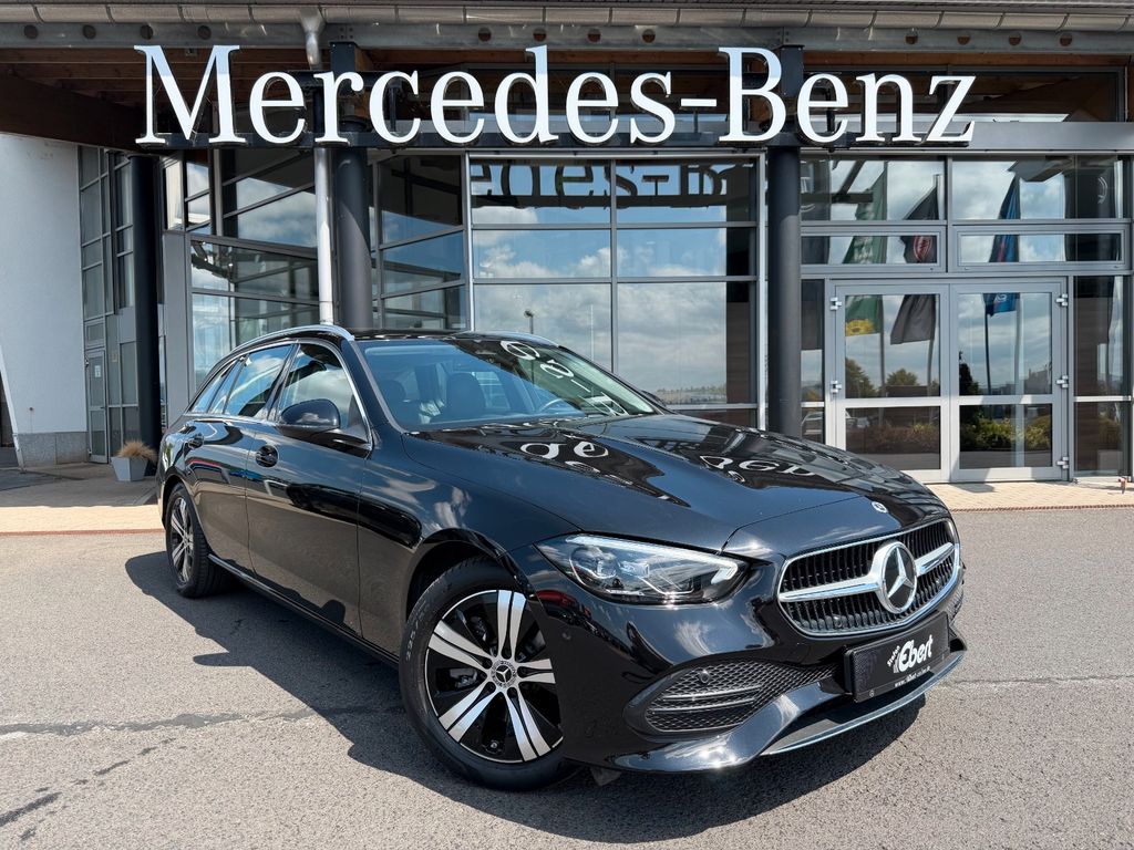 Bild des Angebotes Mercedes-Benz C 200 T Avantgarde+RKamera+SpurhaltA+Ambiente