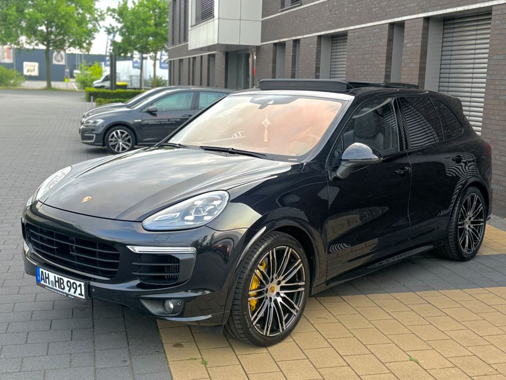 Bild des Angebotes Porsche Cayenne S 4.2 *Exklusiv*Pano*PDLS+*PCCB*ACC