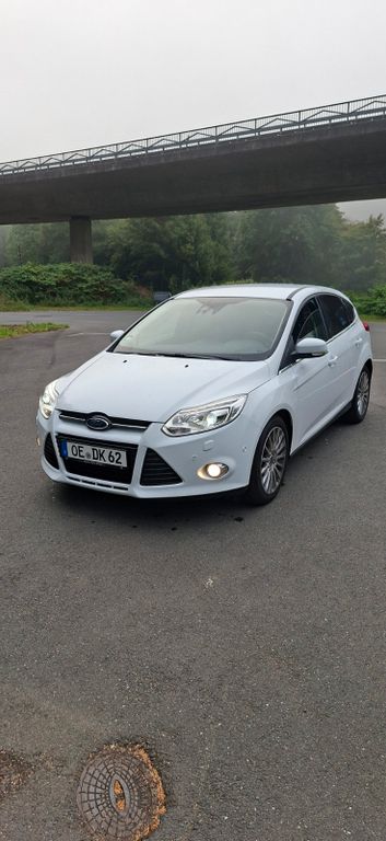 Bild des Angebotes Ford Focus 1,6 EcoBoost 134kW Titanium Individual