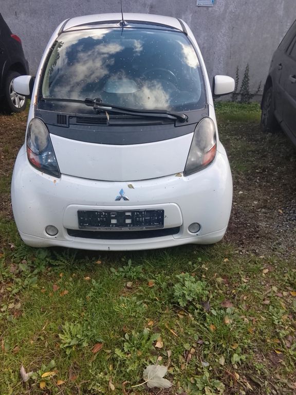 Mitsubishi i-MiEV Electric Vehicle MiEV -