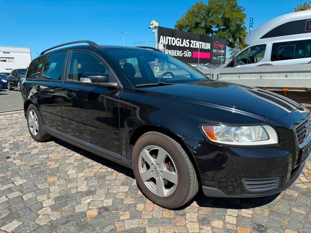 Bild des Angebotes Volvo V50 Kombi 1.8 F Kinetic
