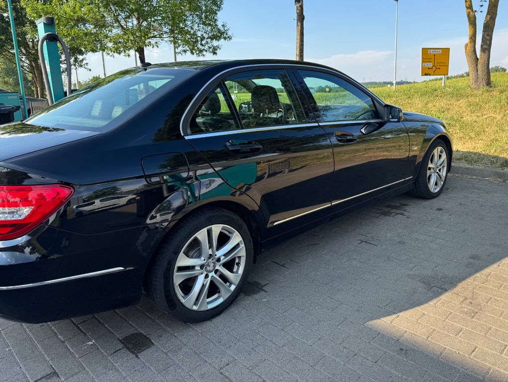 Bild des Angebotes Mercedes-Benz C 200 CDI BlueEFFICIENCY AVANTGARDE AVANTGARDE