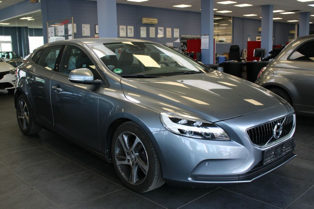 Bild des Angebotes Volvo V40 T2 Momentum