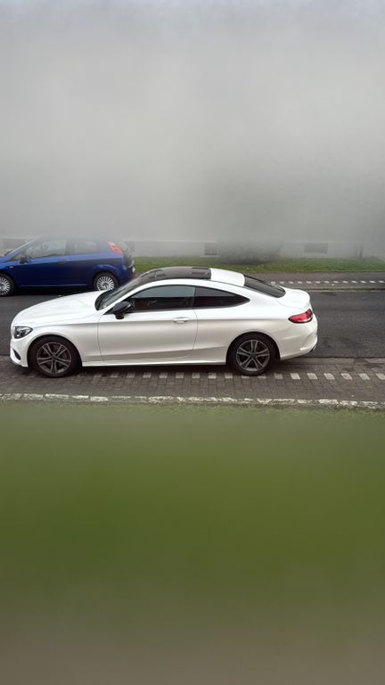 Bild des Angebotes Mercedes-Benz C 250 Autom. -