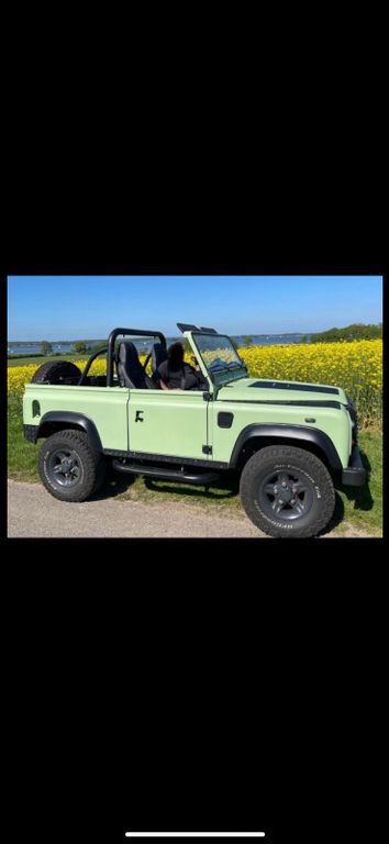 Bild des Angebotes Land Rover Defender 90 Td5 Softtop / Cabriolet
