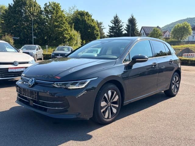 Volkswagen VW Golf VIII Goal 1.5 TSI mit Werksgarantie