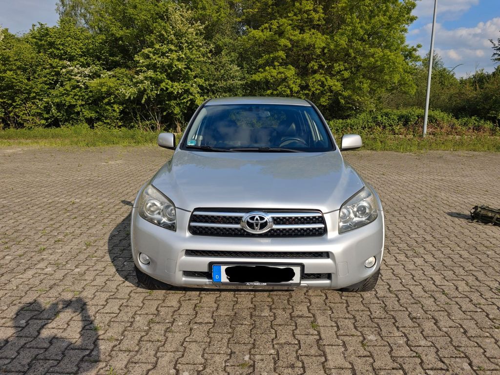 Bild des Angebotes Toyota RAV 4 2.2-l-D-CAT 4x4 Executive Executive