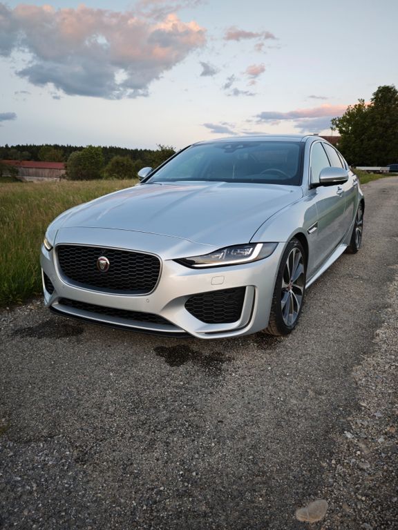 Bild des Angebotes Jaguar XE 20d HSE | Voll | Pano | HUD | 360°| AHK | Mer