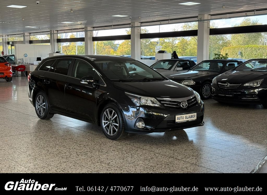 Bild des Angebotes Toyota Avensis 1.8 Kombi Executive/Xenon/Kamera/1.Hand