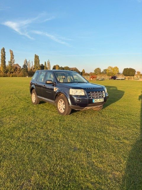 Bild des Angebotes Land Rover Freelander TD4 - sehr elegante Farbkombination