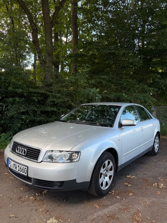Audi A4 2.0 multitronic -