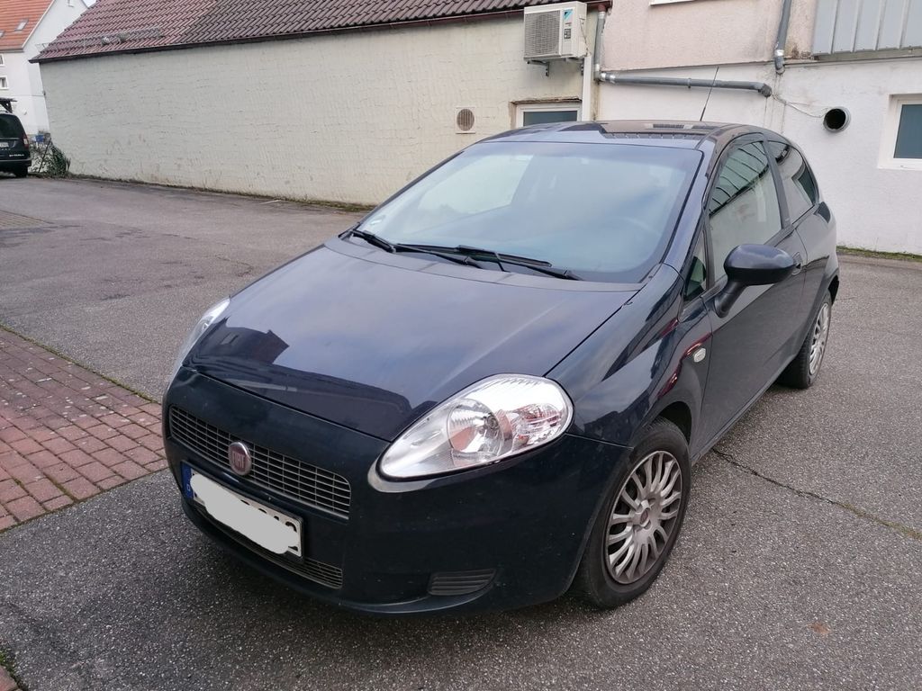 Bild des Angebotes Fiat Punto 1.2 8V Active, Klimaanlage, 8-Fach bereift