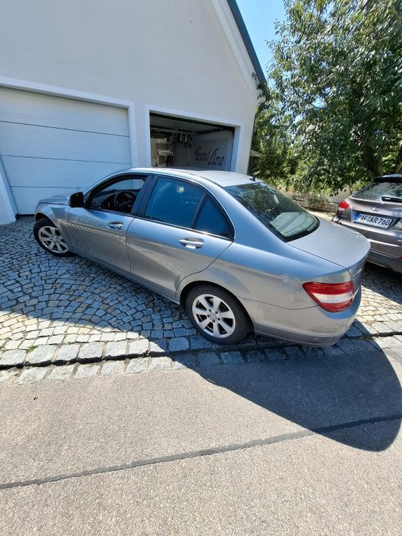 Bild des Angebotes Mercedes-Benz 200